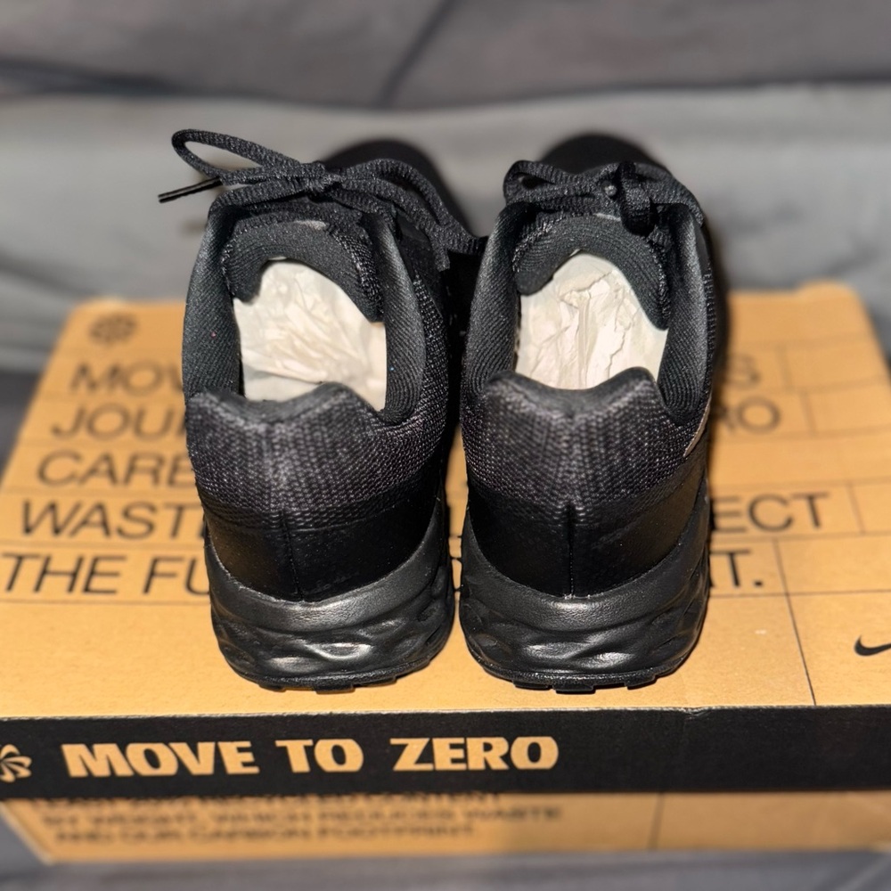 Nike Women Revolution Black Running Shoe - Picture 3 of 5